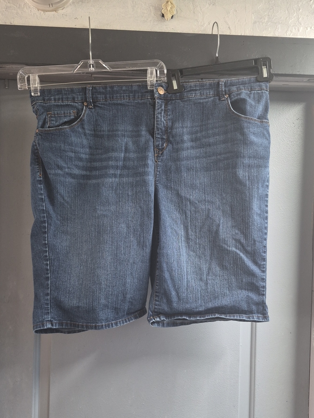 Women's Dark Blue Denim Shorts - Classic Casual